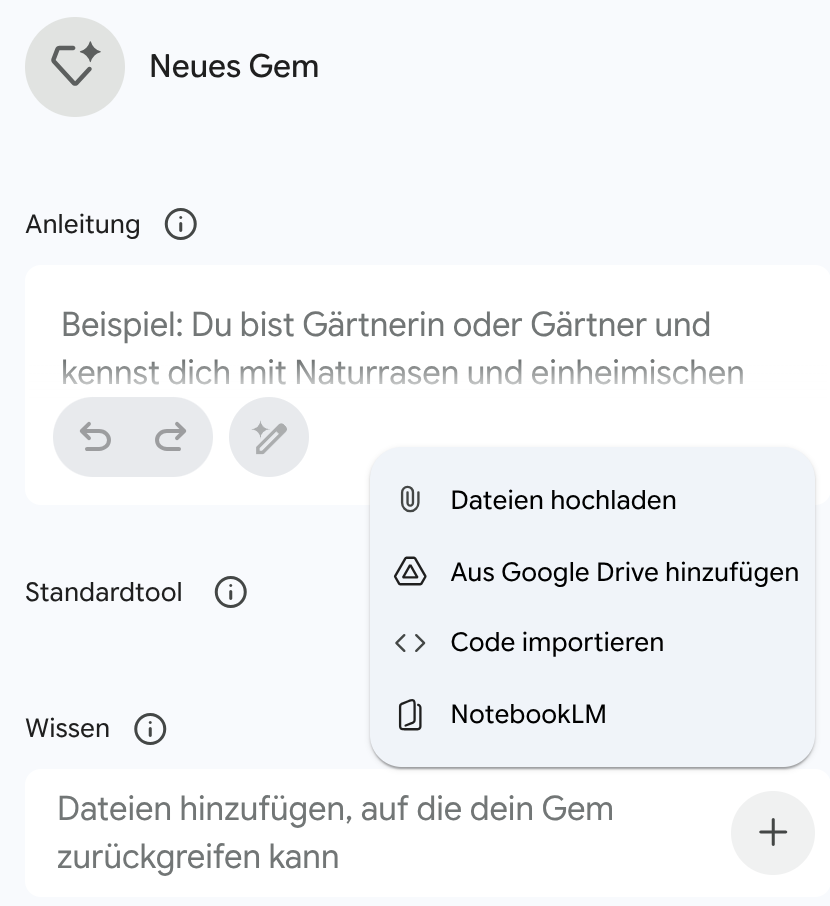 Google Gemini: Beim Erstellen eines Gems kann im Bereich ‚Wissen‘ die Option ‚NotebookLM‘ ausgewählt werden. Dadurch lässt sich ein bestehendes Notebook als Wissensquelle für den Gem hinterlegen.