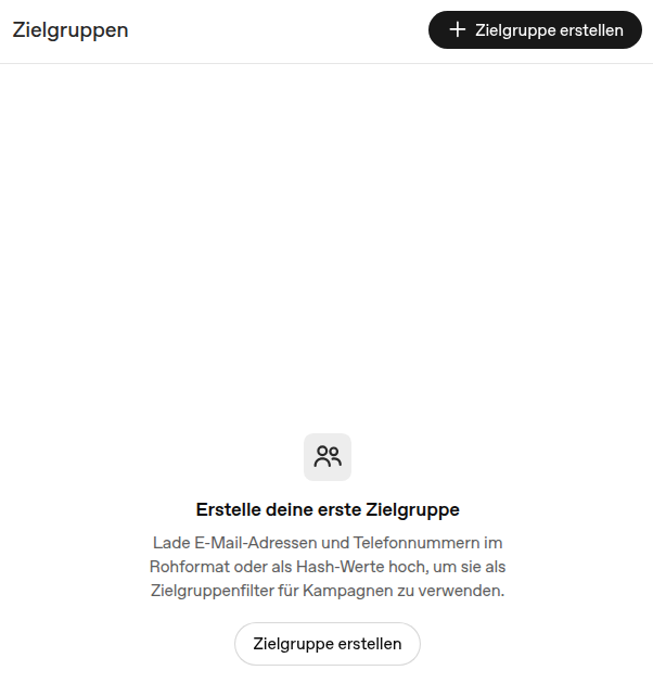 Screenshot: Zielgruppen-Bereich im ChatGPT-Ads-Manager zum Hochladen von E-Mails und Telefonnummern für Kampagnenfilter